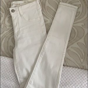 White American eagle jeans